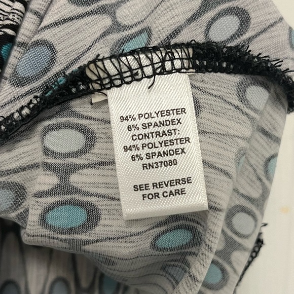 Cato Patterned Top - Picture 5 of 7